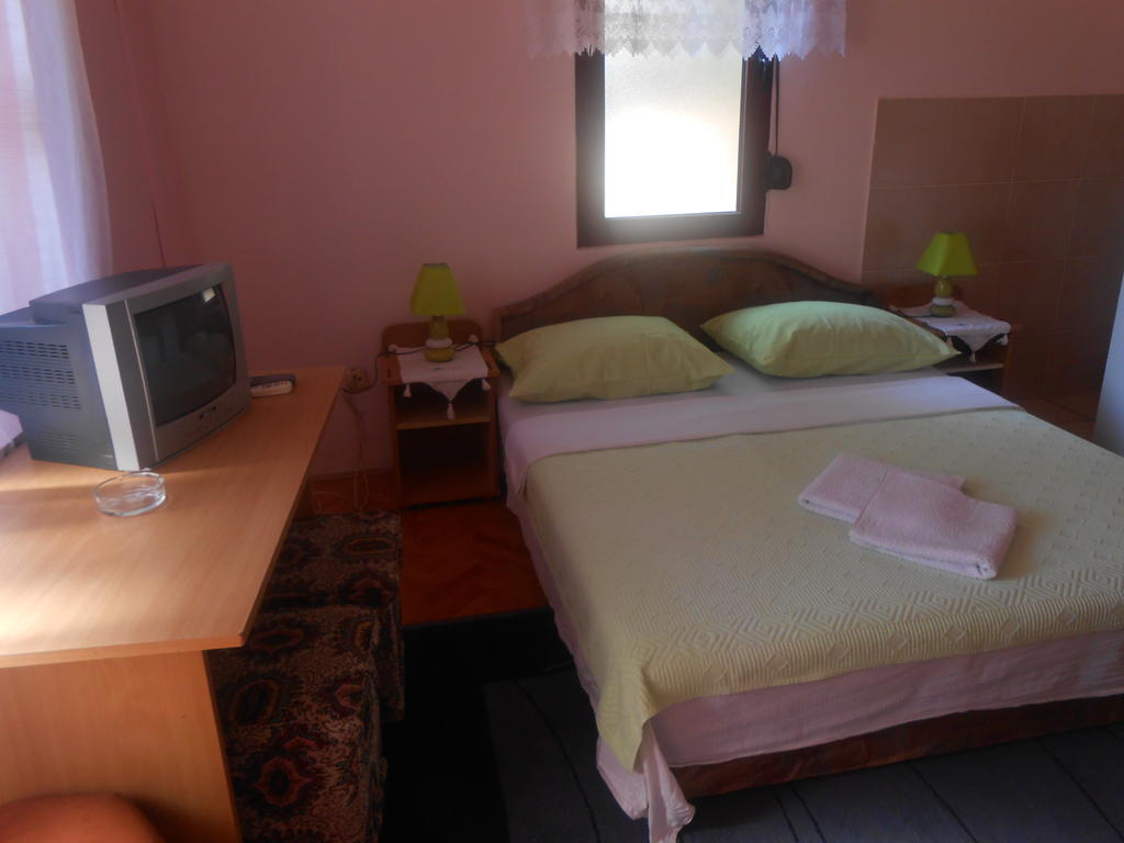 泽德拉瓦赫拉纳公寓青年旅馆 莫斯塔尔 客房 照片